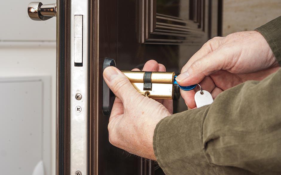 ouvrir une porte sans clé Bobigny