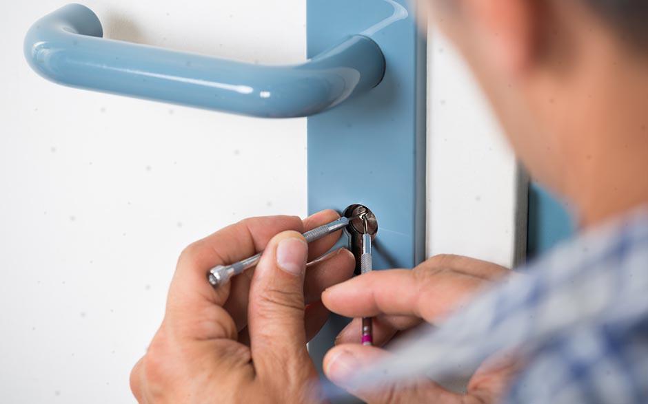 urgence serrurier ouverture de porte Paris 12